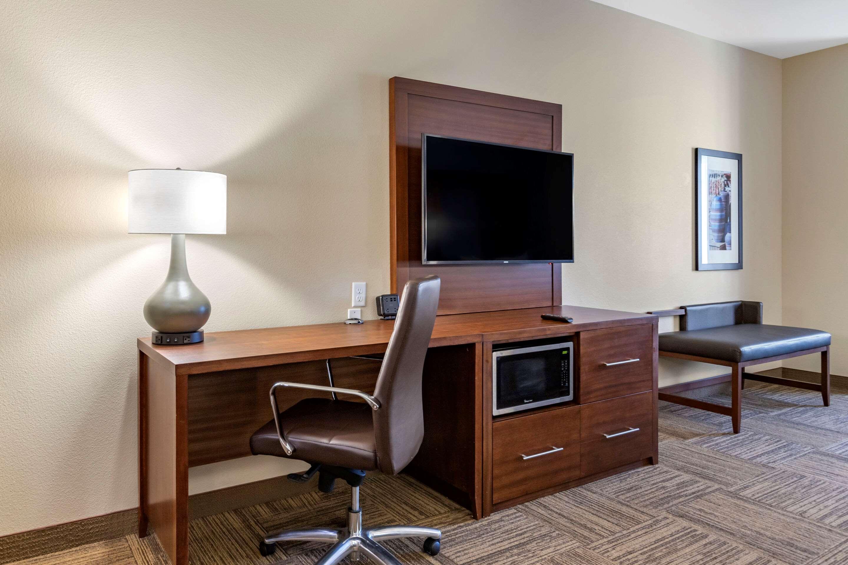 Comfort Suites Cedar Park Bagian luar foto