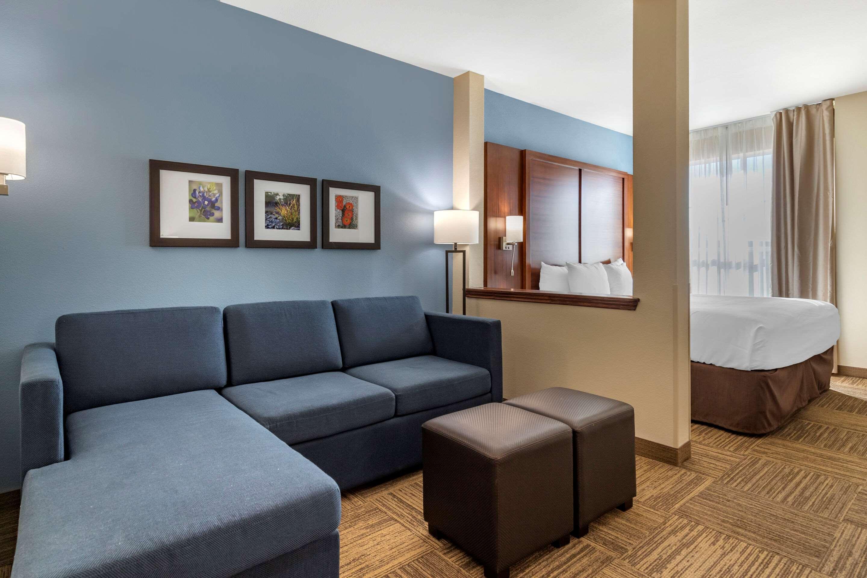 Comfort Suites Cedar Park Bagian luar foto