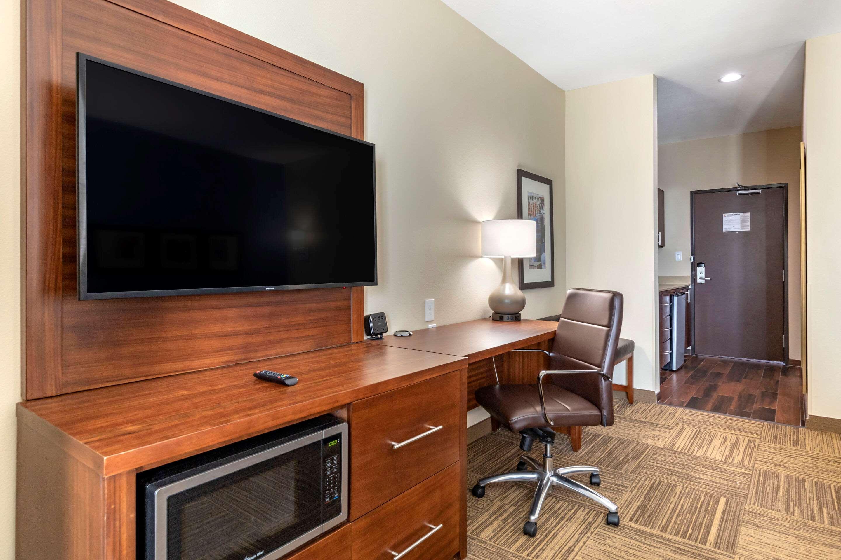 Comfort Suites Cedar Park Bagian luar foto