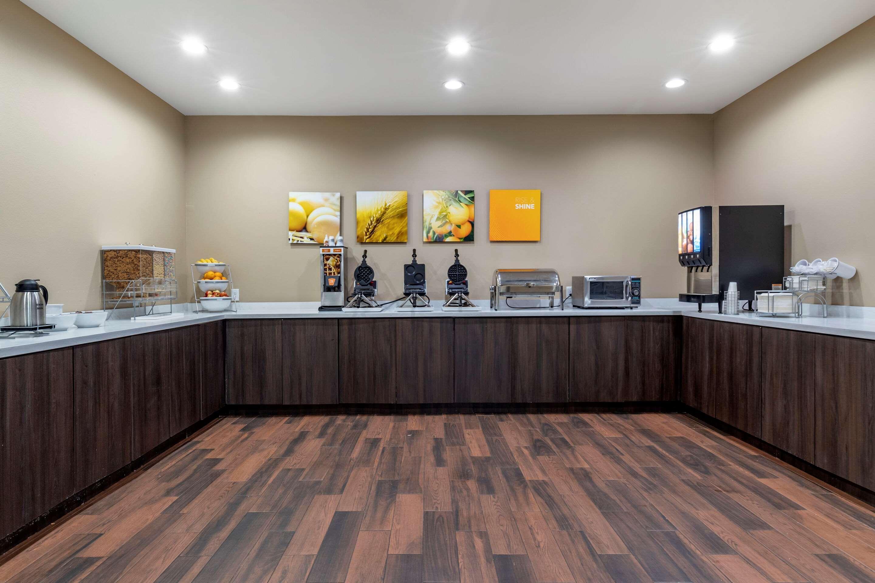 Comfort Suites Cedar Park Bagian luar foto