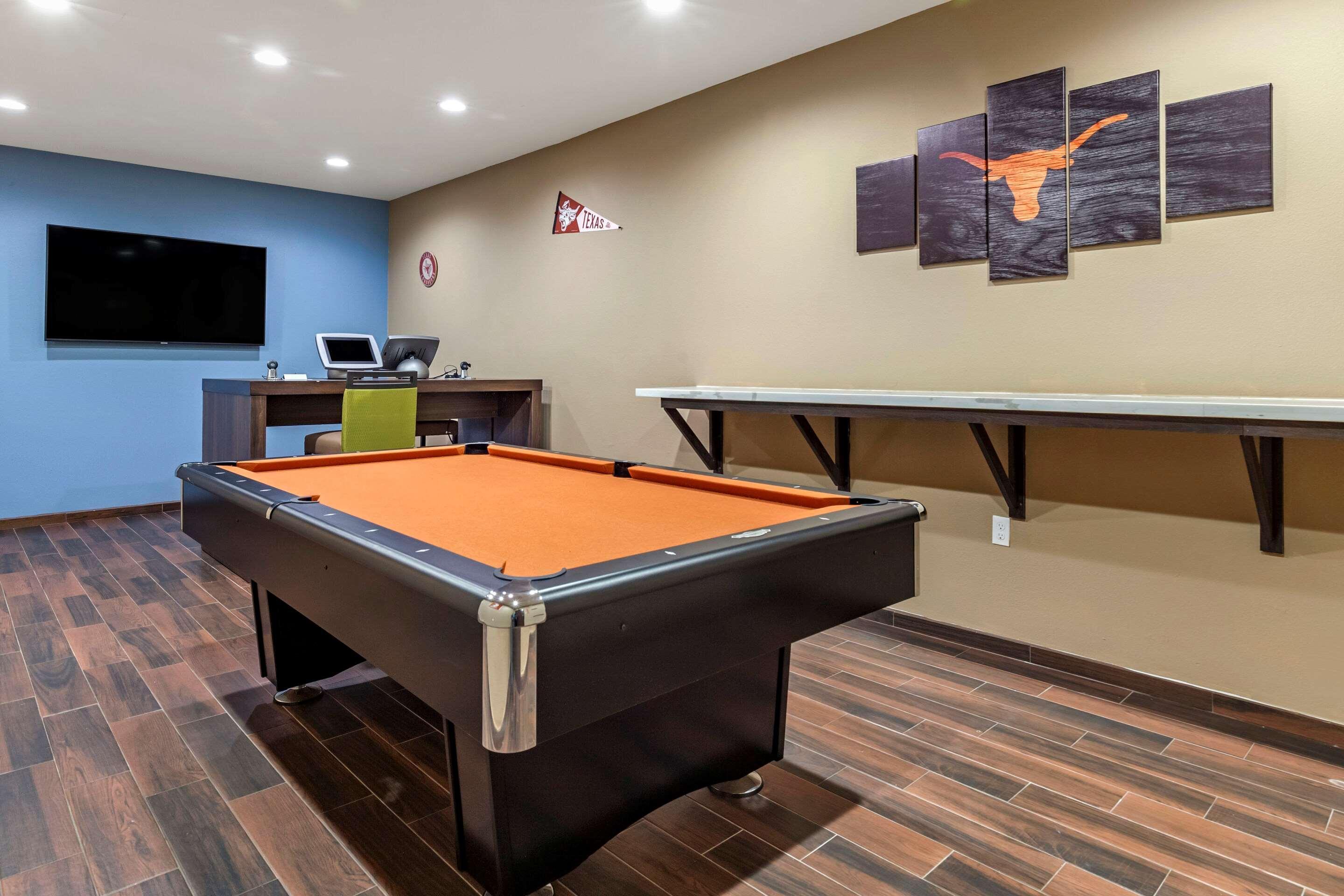 Comfort Suites Cedar Park Bagian luar foto