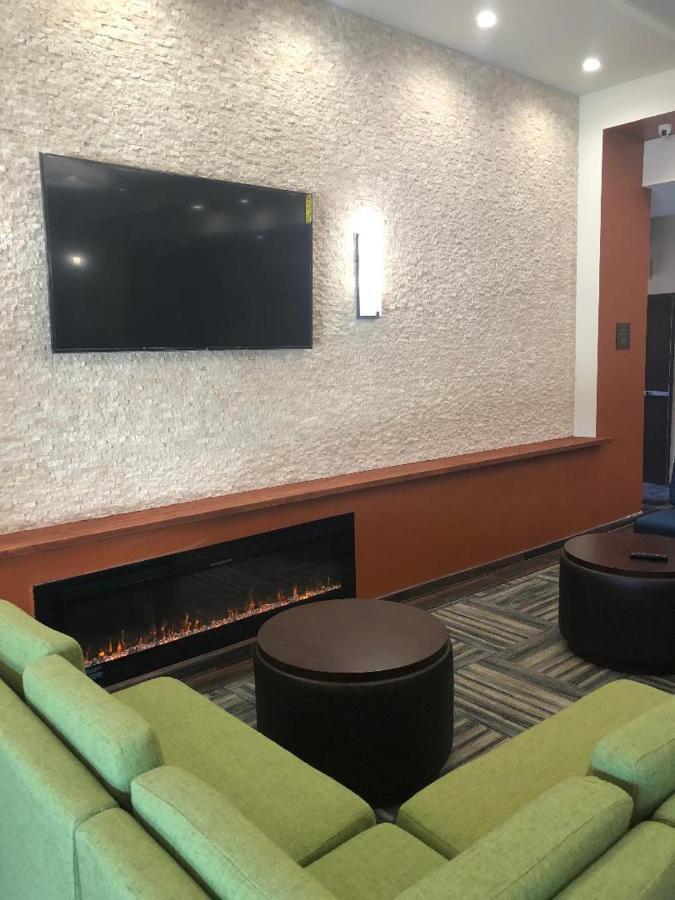 Comfort Suites Cedar Park Bagian luar foto