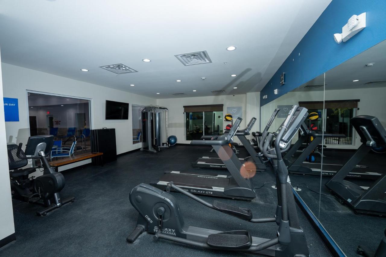 Comfort Suites Cedar Park Bagian luar foto