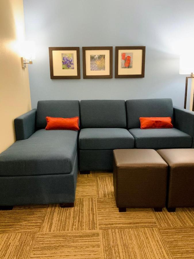 Comfort Suites Cedar Park Bagian luar foto